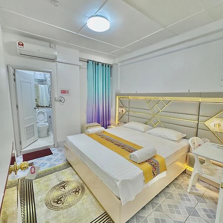 Appartement Ontrack Travel à Malé Extérieur photo